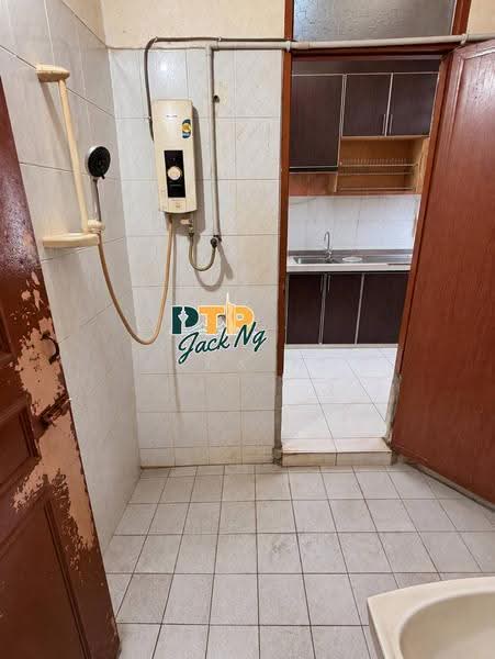 2-storey Terraced House for Sale in Taman Samagagah (Permatang Pauh) - Jack Ng - Kitchen - PropertyGuru.com.my