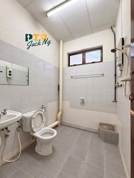 2-storey Terraced House for Sale in Taman Samagagah (Permatang Pauh) - Jack Ng - Bathroom - PropertyGuru.com.my
