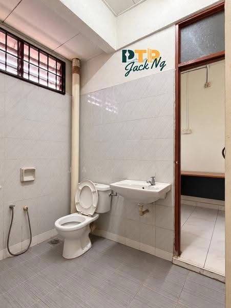 2-storey Terraced House for Sale in Taman Samagagah (Permatang Pauh) - Jack Ng - Bathroom - PropertyGuru.com.my