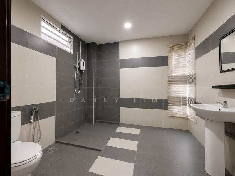 Rumah Berkembar untuk Dijual di Station 18 (Ipoh) - Danny Lim - Bathroom - PropertyGuru.com.my