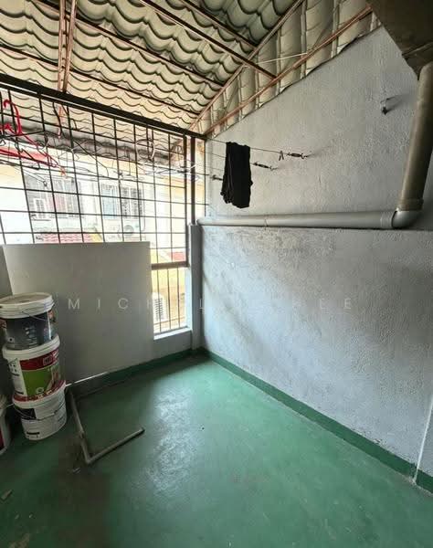 Rumah Teres 2-Tingkat untuk Dijual di BANDAR PUCHONG JAYA (Puchong) - Michelle Hee - Balcony - PropertyGuru.com.my