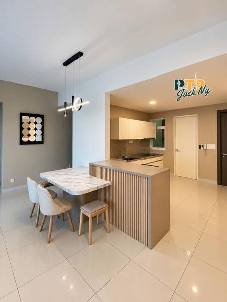 Kondominium untuk Dijual di Ferringhi Residence 2 - Jack Ng - Dining Room - PropertyGuru.com.my