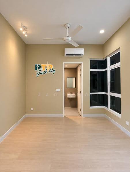 Kondominium untuk Dijual di Ferringhi Residence 2 - Jack Ng - Bathroom - PropertyGuru.com.my
