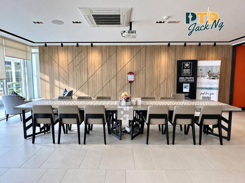 Kondominium untuk Dijual di Ferringhi Residence 2 - Jack Ng - Dining Room - PropertyGuru.com.my
