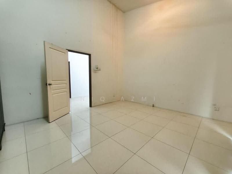 2-storey Terraced House for Sale in Nilai (Negeri Sembilan) - Aniq Azmi - Interior - PropertyGuru.com.my