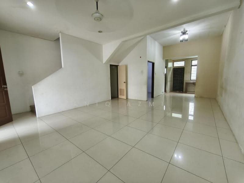 2-storey Terraced House for Sale in Nilai (Negeri Sembilan) - Aniq Azmi - Interior - PropertyGuru.com.my