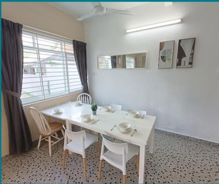 Rumah Berkembar untuk Disewa di Tanjung Bungah (Penang) - Jinelle Ong - Dining Room - PropertyGuru.com.my