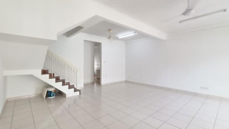 Rumah Teres 2-Tingkat untuk Dijual di Bandar Puteri Puchong (Puchong) - Jolin Choi - Living Room - PropertyGuru.com.my