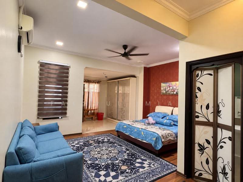 Semi-Detached House for Sale in Taman Bukit Dahlia (Pasir Gudang) - Fakhrul Imlan - Bedroom - PropertyGuru.com.my