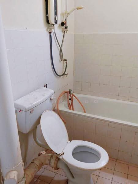 Condominium for Sale at Bukit Awana Condominium - Janice Ooi - Bathroom - PropertyGuru.com.my