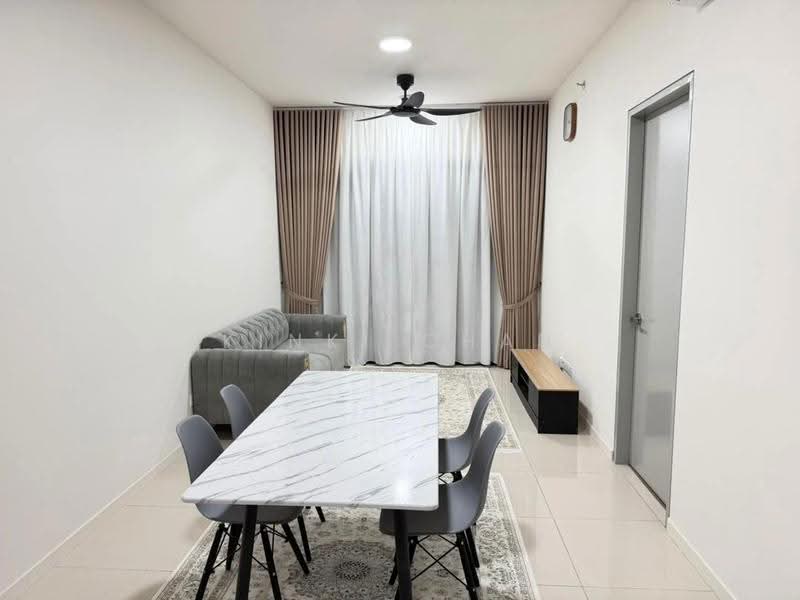 Kediaman Servis untuk Disewa di Emerald 9 - KINKI CHAN - Living Room - PropertyGuru.com.my