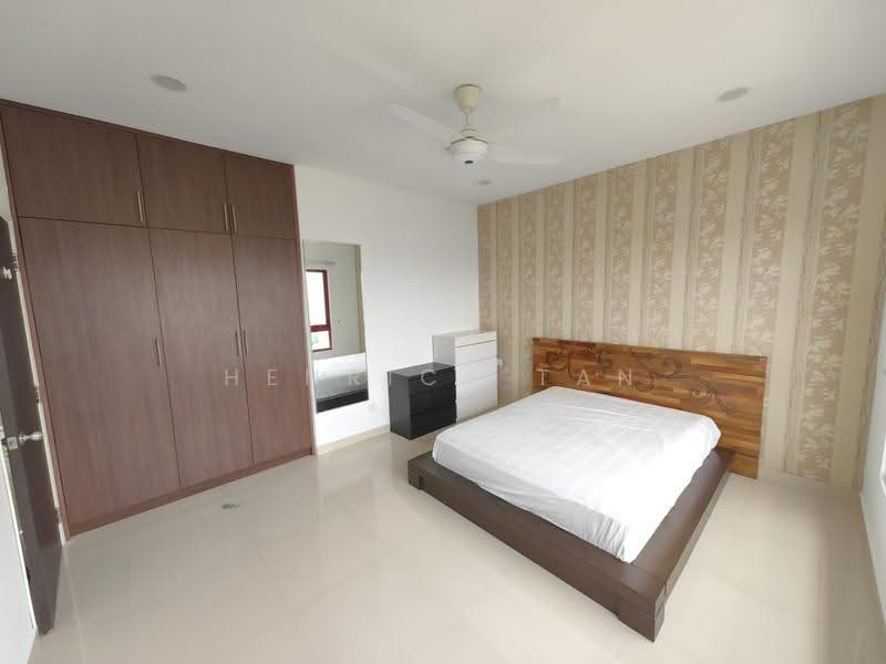 Kondominium untuk Dijual di Summer Villa - Henrick Tan - Bedroom - PropertyGuru.com.my