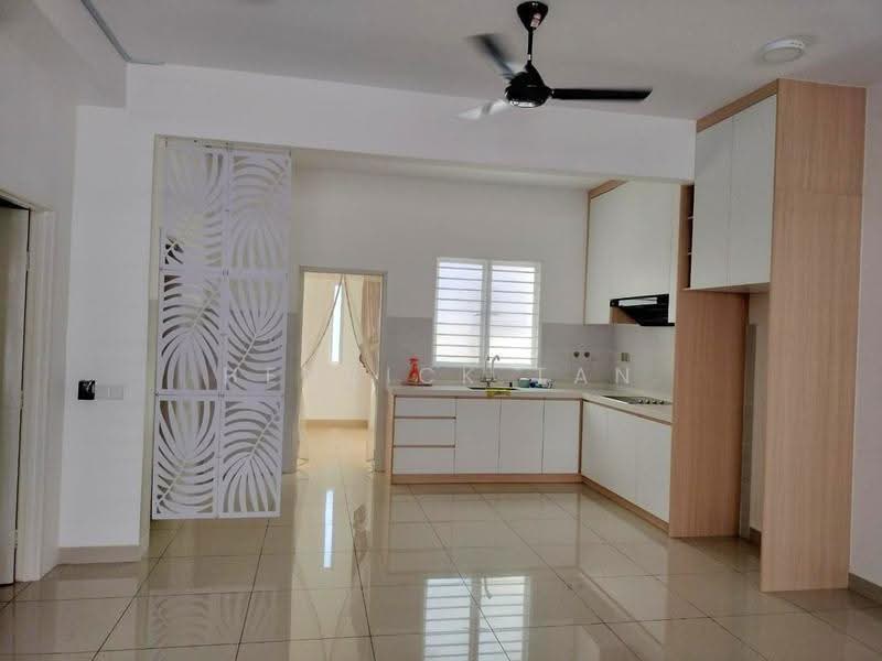 2-storey Terraced House for Sale in Bandar Rimbayu (Telok Panglima Garang) - Henrick Tan - Kitchen - PropertyGuru.com.my