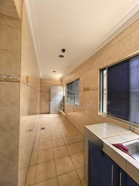 2-storey Terraced House for Sale in Kota Kemuning (Shah Alam) - Henrick Tan - Kitchen - PropertyGuru.com.my