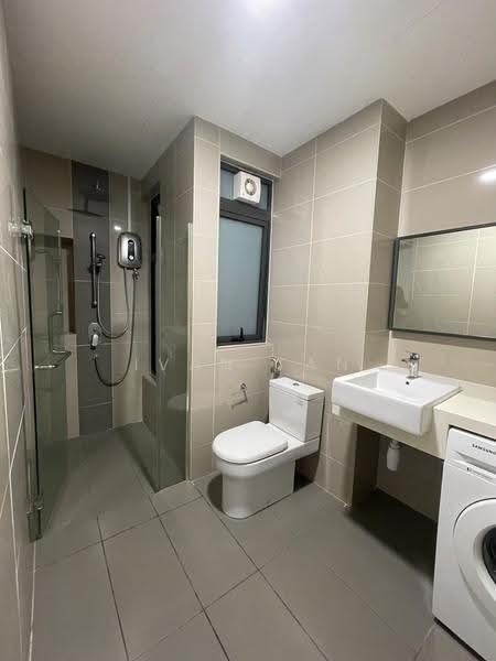 Service Residence for Rent at Seventeen Mall & Residences (Biji Living) - Ivan Tan - Bathroom - PropertyGuru.com.my