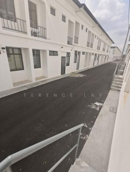Rumah Teres 2-Tingkat untuk Dijual di Taman Bestari Indah (Ulu Tiram) - Terence Lay - Exterior - PropertyGuru.com.my