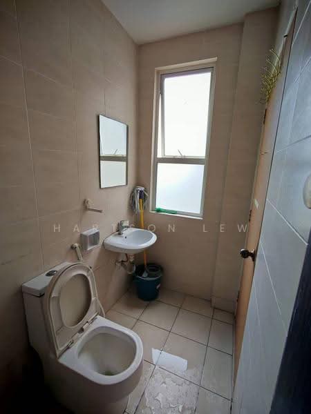 Kediaman Servis untuk Disewa di Impian Meridian - Hartson Lew - Bathroom - PropertyGuru.com.my