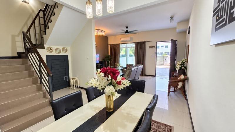 Terraced House for Sale in Desa Lang Indah (Ipoh) - Qazin Khoo - Living Room - PropertyGuru.com.my