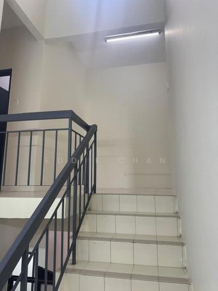 Rumah Teres 2-Tingkat untuk Dijual di Ukay Bistari (Ulu Kelang) - Eddie Chan - Corridor - PropertyGuru.com.my