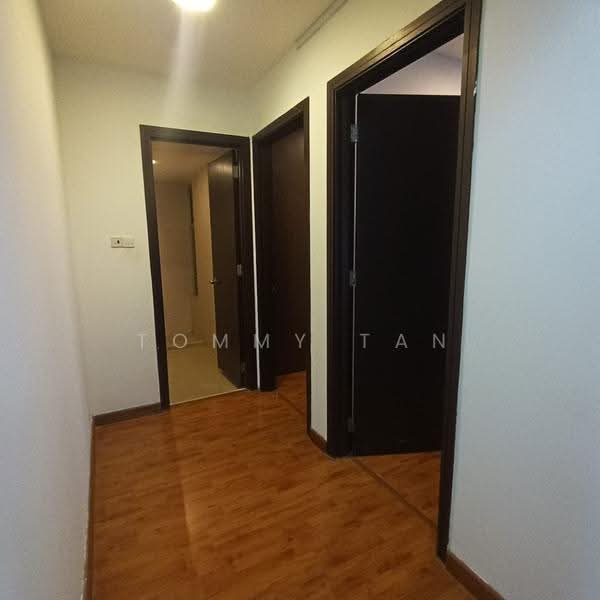 Kondominium untuk Dijual di Riana Green East - TOMMY TAN - Corridor - PropertyGuru.com.my