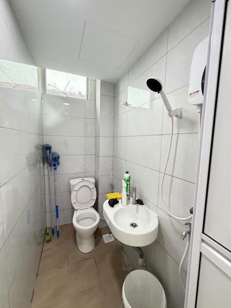 Pejabat untuk Dijual di Skudai (Johor) - Hong Charng Lee - Bathroom - PropertyGuru.com.my
