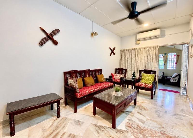 1-storey Terraced House for Sale in Pandan Jaya (Ampang) - Siew Yoong - Living Room - PropertyGuru.com.my