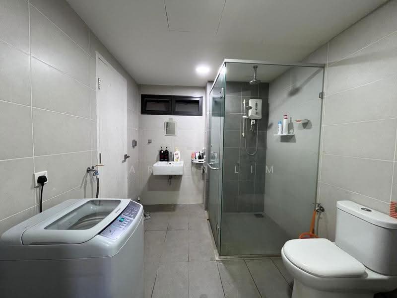 Kediaman Servis untuk Disewa di Solstice @ Pan'gaea - Darren Lim - Bathroom - PropertyGuru.com.my