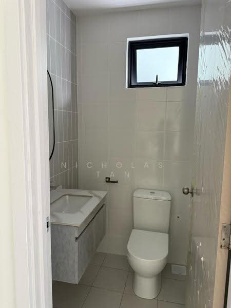 Kediaman Servis untuk Disewa di Upton - Nicholas Tan - Bathroom - PropertyGuru.com.my