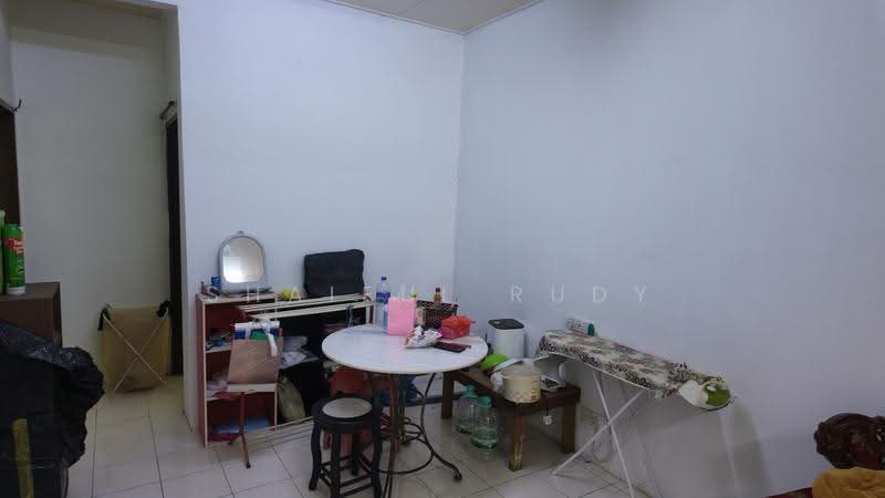 1-storey Terraced House for Sale in Bandar Bukit Mahkota (Bangi) - Shaiful Rudy - Interior - PropertyGuru.com.my