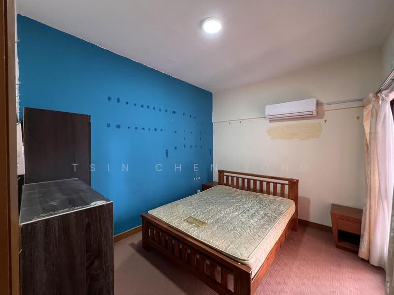 Kondominium untuk Dijual di Marina Court Resort Condominium - Tsin Chen Yong - PropertyGuru.com.my