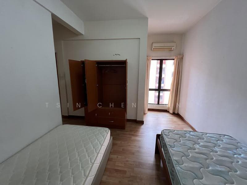 Kondominium untuk Dijual di Marina Court Resort Condominium - Tsin Chen Yong - Bedroom - PropertyGuru.com.my