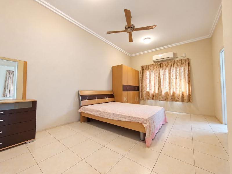 Rumah Berkembar untuk Dijual di Simpang Pulai (Perak) - Qazin Khoo - Bedroom - PropertyGuru.com.my