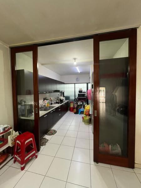 3-storey Terraced House for Sale in Taman Tasik Damai (Sungai Besi) - Nick Chin - Kitchen - PropertyGuru.com.my