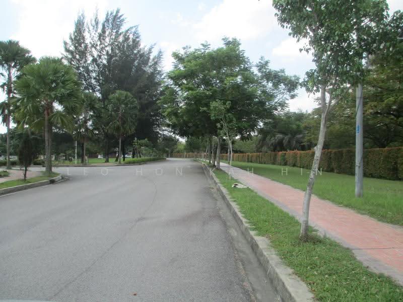 2-storey Terraced House for Sale in Ara Putri (Ara Damansara) - Leo Hon Kah Hin - Exterior - PropertyGuru.com.my
