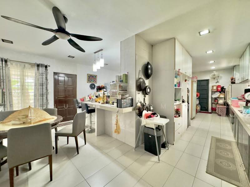 Semi-Detached House for Sale in Kajang (Selangor) - Nur Alia Omar - Kitchen - PropertyGuru.com.my