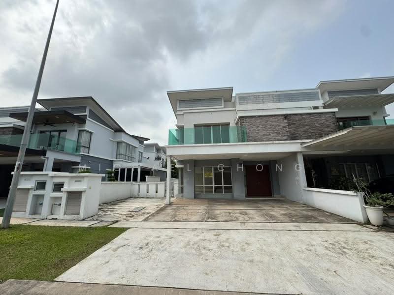 Semi-Detached House for Sale in Anggun 2 Residence (Rawang) - Michael Chong - Exterior - PropertyGuru.com.my