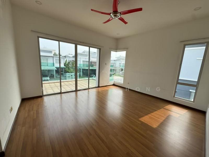 Semi-Detached House for Sale in Anggun 2 Residence (Rawang) - Michael Chong - Living Room - PropertyGuru.com.my