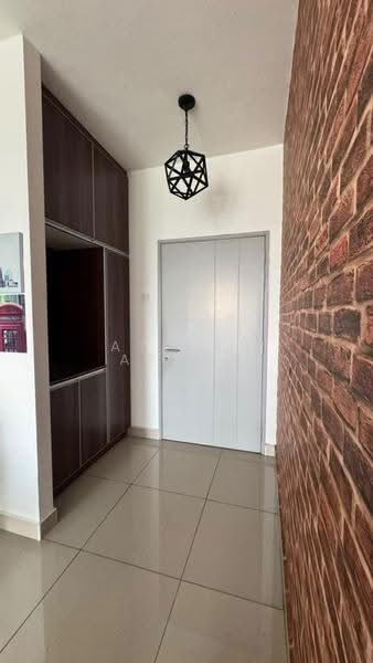 Kondominium untuk Disewa di Dwiputra Residences - Atikah Azman - Entrance - PropertyGuru.com.my