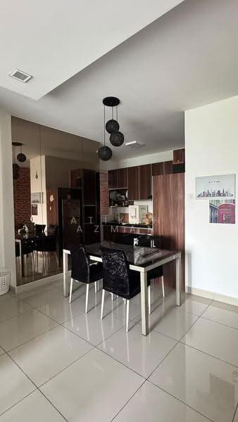 Kondominium untuk Disewa di Dwiputra Residences - Atikah Azman - Dining Room - PropertyGuru.com.my
