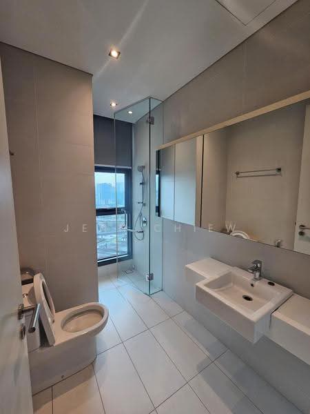 Service Residence for Sale at Vogue Suites One - Jenn Chiew - Bathroom - PropertyGuru.com.my