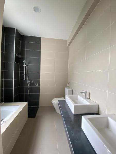 Semi-Detached House for Rent in D'Kayangan (Shah Alam) - Emily Kho - Bathroom - PropertyGuru.com.my