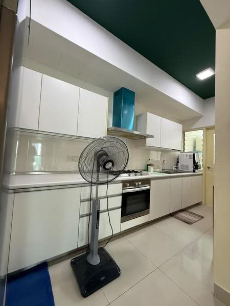 Kediaman Servis untuk Disewa di Solaris Dutamas - Leemini Lee - Kitchen - PropertyGuru.com.my