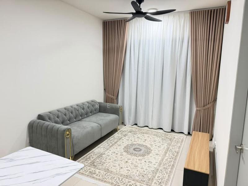 Kediaman Servis untuk Disewa di Emerald 9 - Darren Chan - Living Room - PropertyGuru.com.my