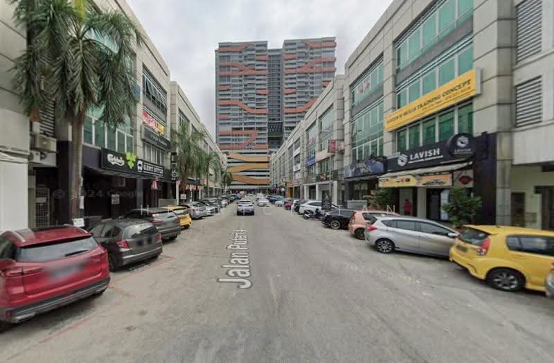 Office for Sale in Bandar Puteri Puchong (Puchong) - Henrick Tan - Exterior - PropertyGuru.com.my