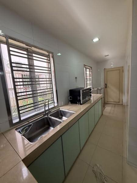 Terraced House for Sale in Bandar Kinrara Seksyen 5 (Bandar Kinrara) - Tan Chee Kian - Kitchen - PropertyGuru.com.my