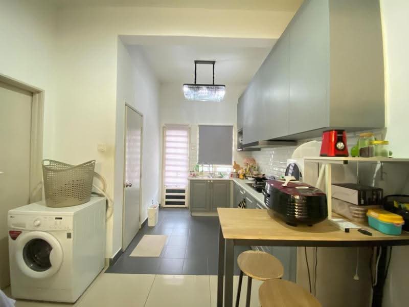 2-storey Terraced House for Sale in Semenyih (Selangor) - Ai Faizal - Kitchen - PropertyGuru.com.my
