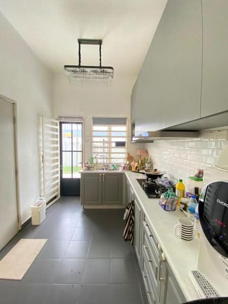 2-storey Terraced House for Sale in Semenyih (Selangor) - Ai Faizal - Kitchen - PropertyGuru.com.my