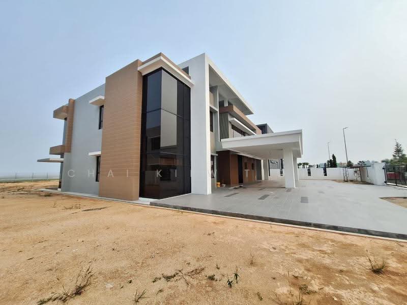 Bungalow House for Sale in Kuantan (Pahang) - Chai Kiew Tiong - Exterior - PropertyGuru.com.my