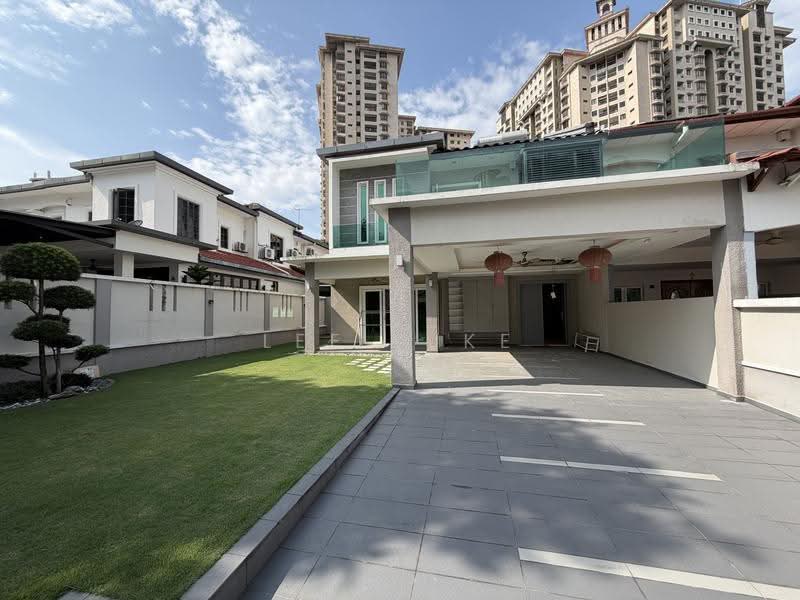 Rumah Berkembar untuk Dijual di Tropicana, petaling jaya (Tropicana) - Lee Luke - Exterior - PropertyGuru.com.my