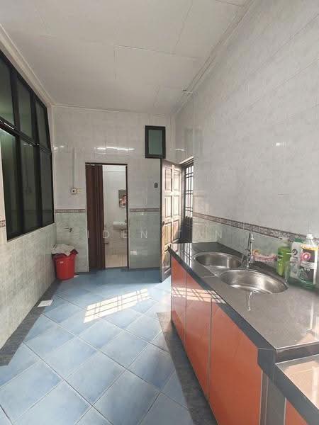 Rumah Teres 2-Tingkat untuk Dijual di Taman Jaya Mas (Skudai) - Iden Tan - Kitchen - PropertyGuru.com.my